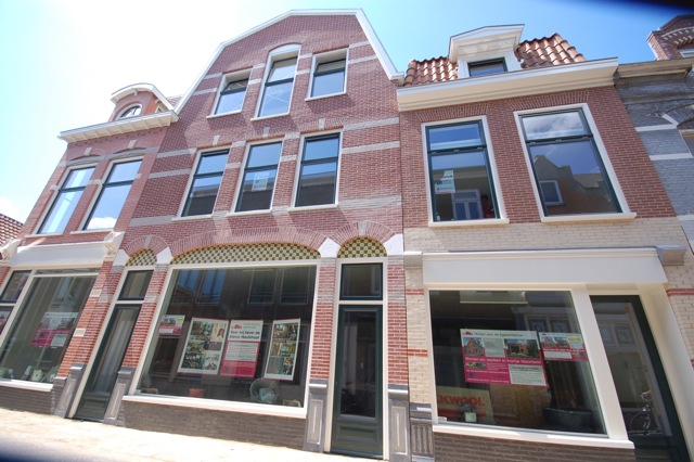 View photo 2 of Kleine Houtstraat 92