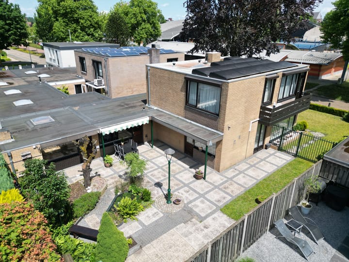 Foto 1 van Spoorstraat 7