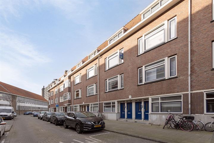 Bekijk foto 3 van Moerkerkestraat 137-A