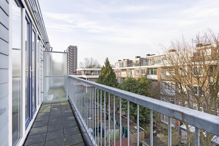 Bekijk foto 18 van Moerkerkestraat 137-A