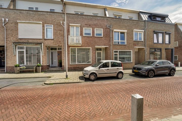 Bekijk foto 38 van Buitensluisstraat 45