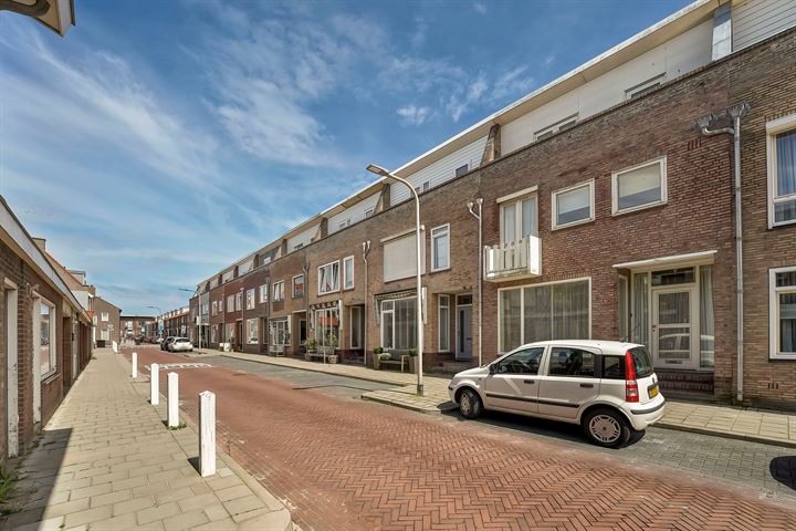 Bekijk foto 39 van Buitensluisstraat 45