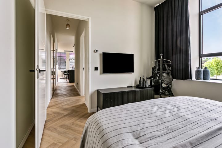 Foto 15 van Kadeplein 12