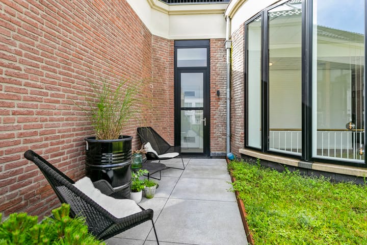 Foto 20 van Kadeplein 12