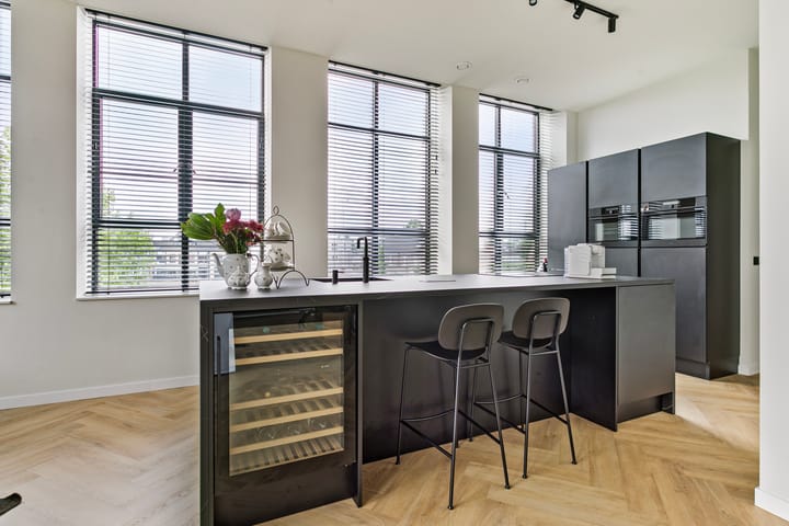 Foto 12 van Kadeplein 12