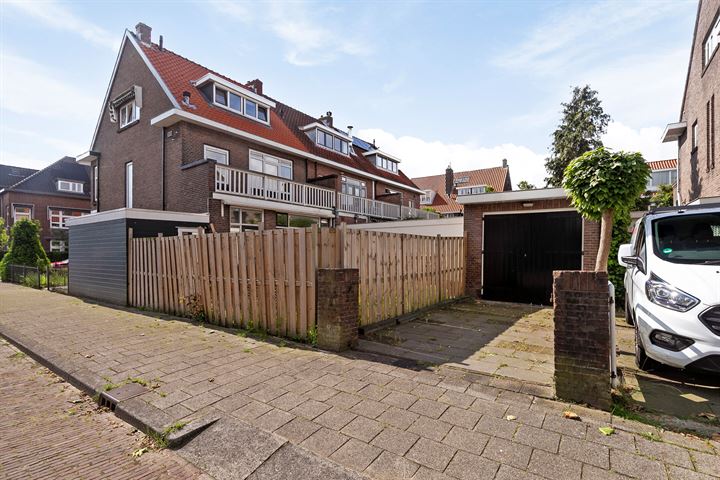 Bekijk foto 32 van Nassau Dillenburgstraat 18