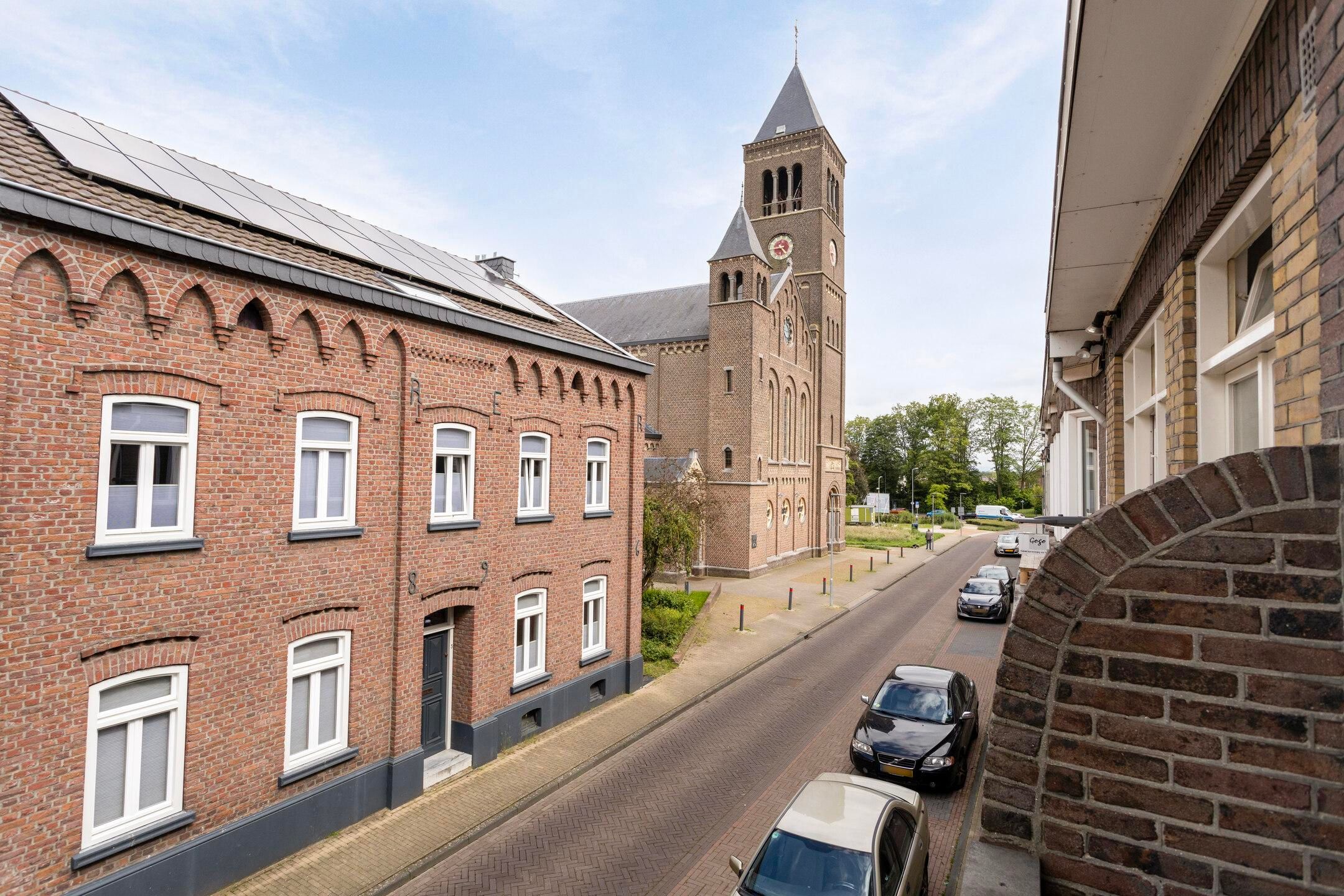 Photo 36 of Heigank 18