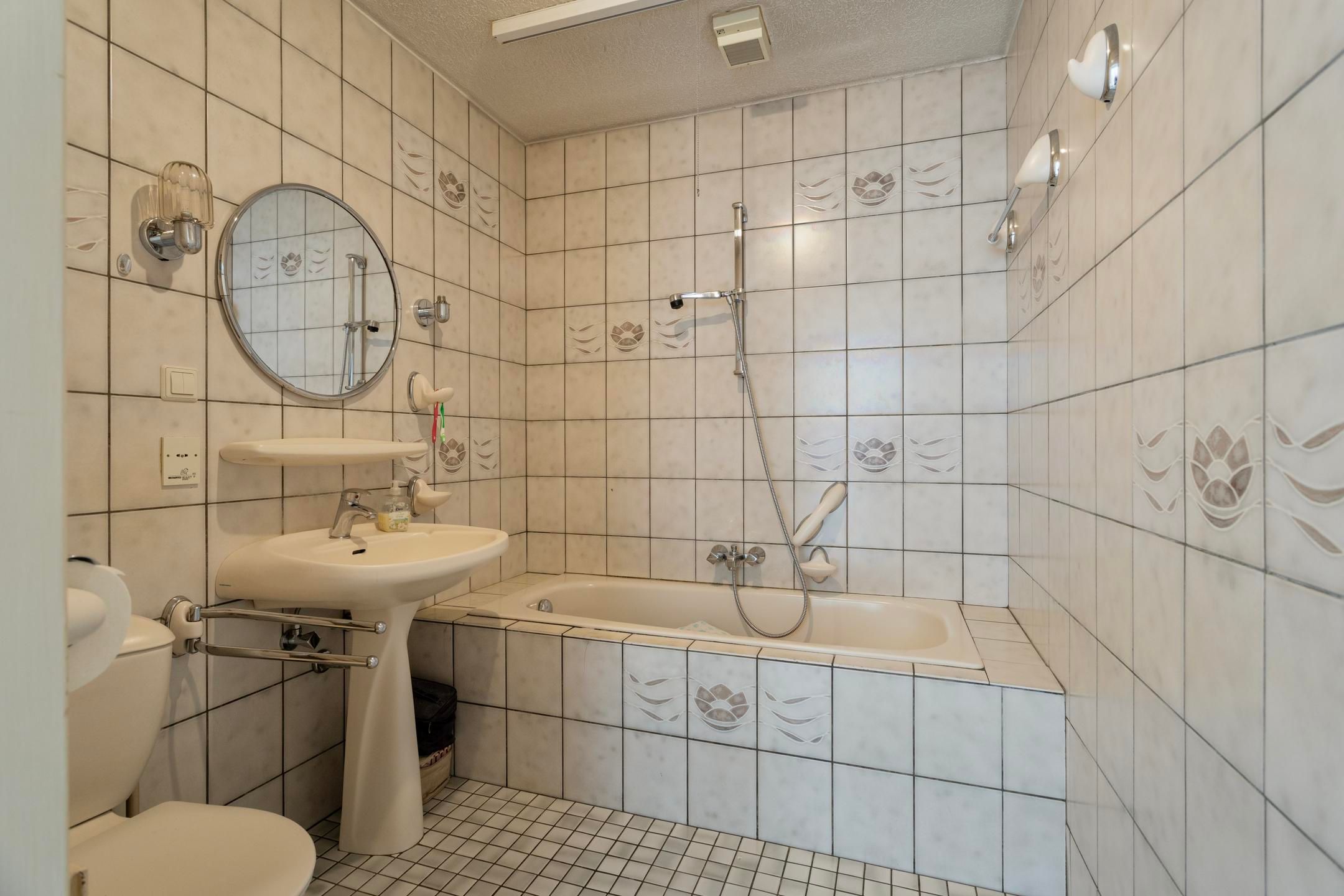 Photo 15 of Heigank 18