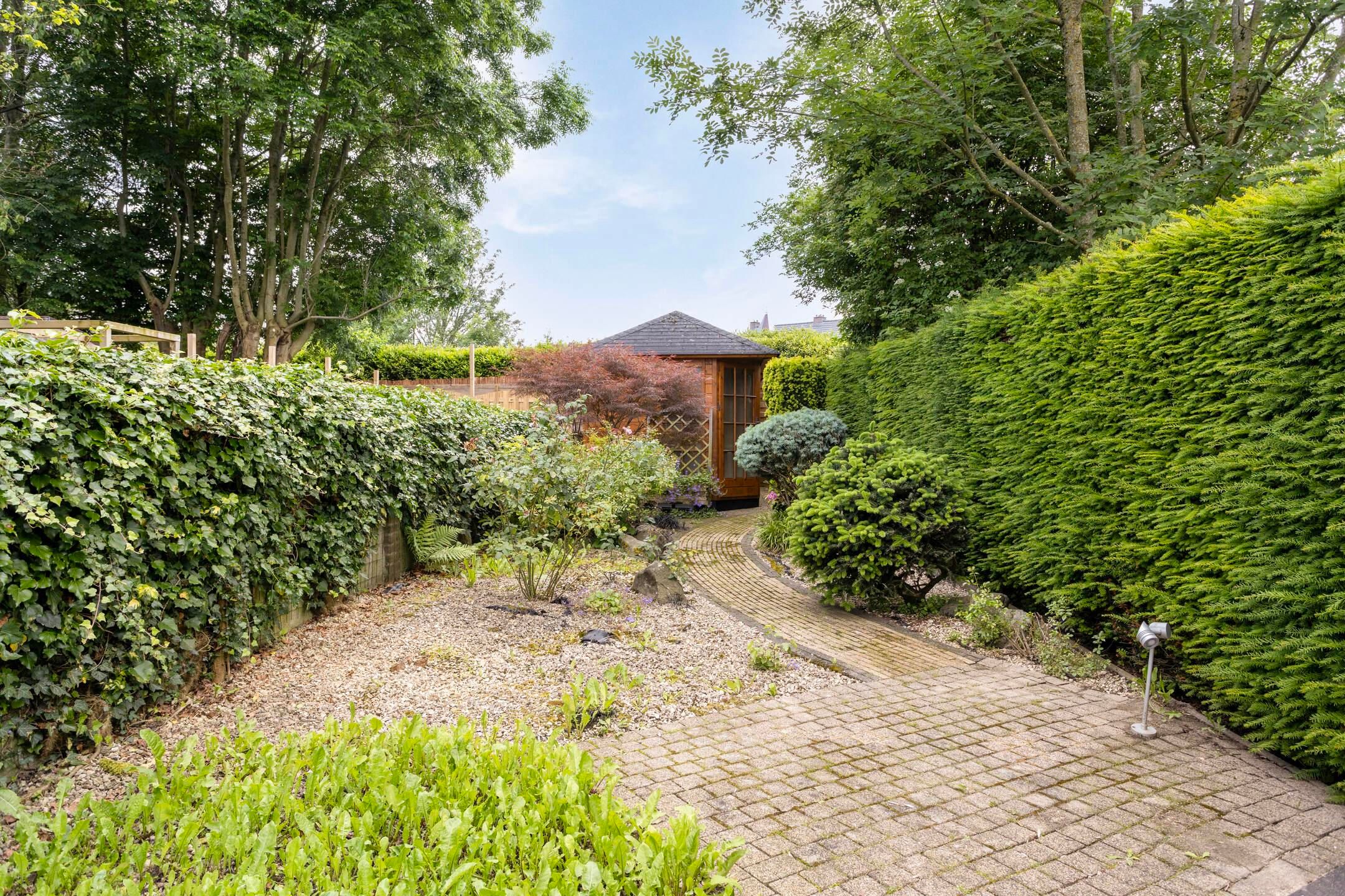 Photo 33 of Heigank 18