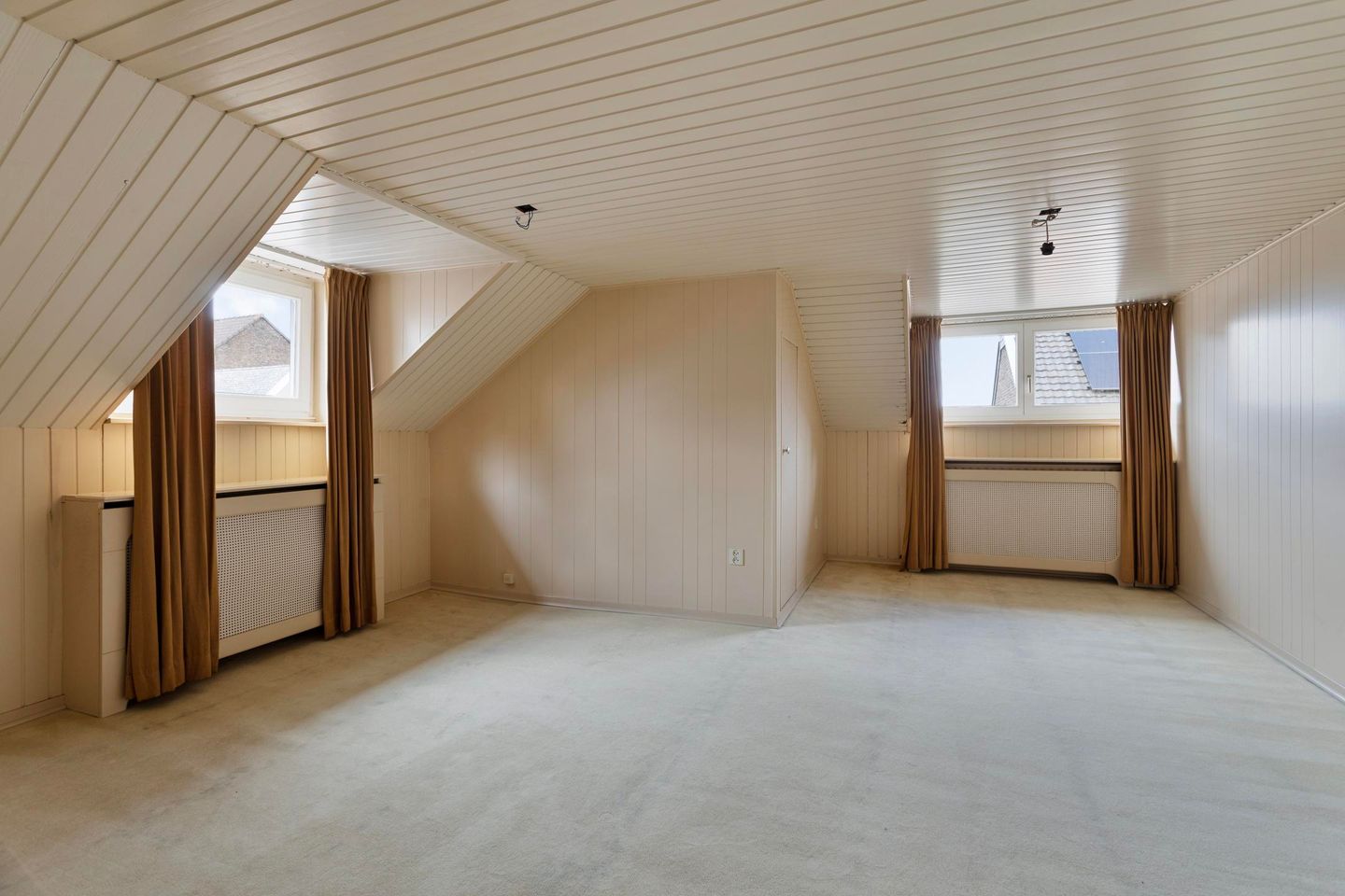 Photo 29 of Heigank 18