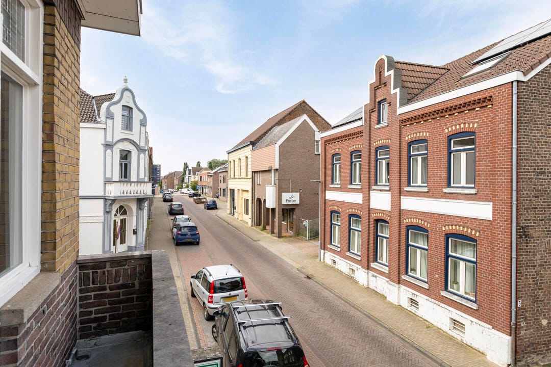 Photo 37 of Heigank 18