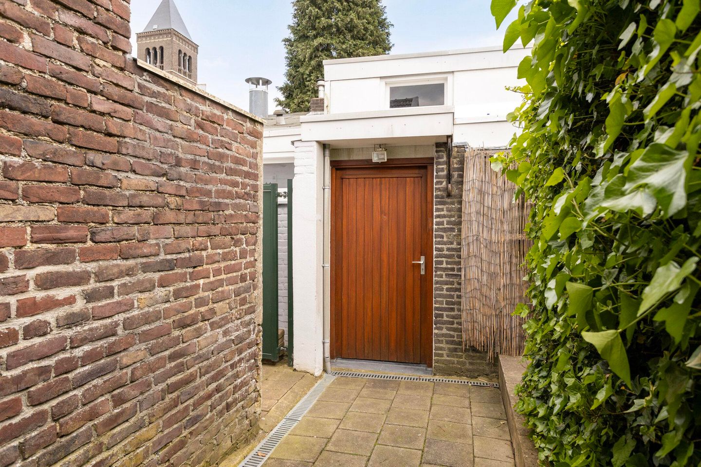 Photo 35 of Heigank 18