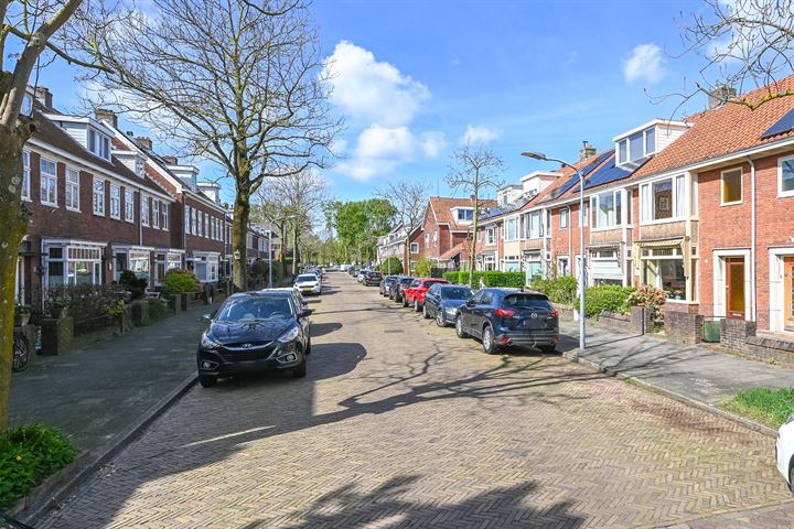 Bekijk foto 32 van Roerdompstraat 25