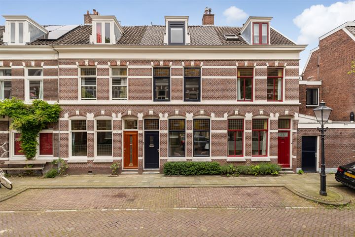 Bekijk foto 1 van Looierstraat 18