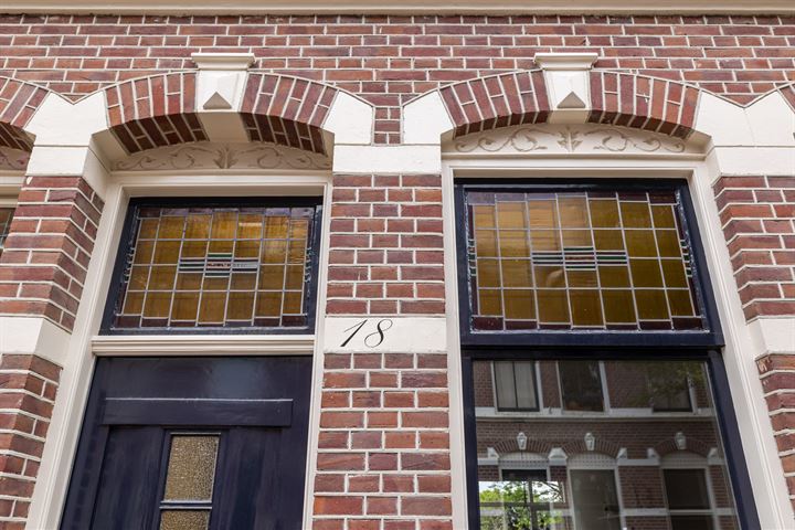 Bekijk foto 35 van Looierstraat 18