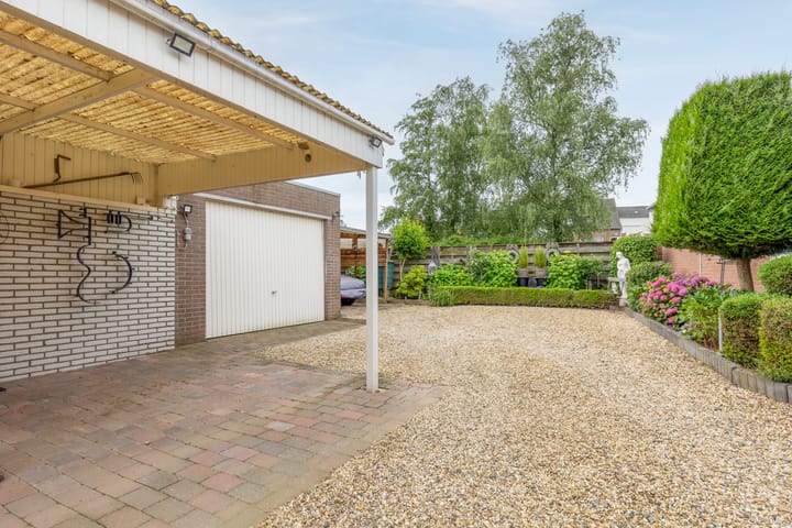 Photo 22 of Graaf 24