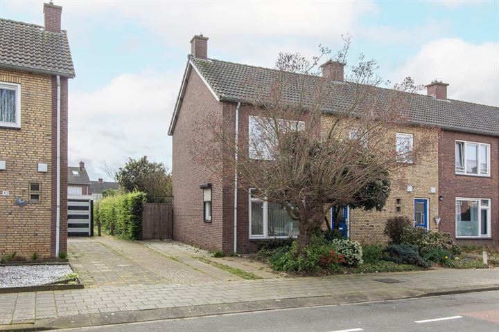 Bekijk foto 1 van Eikstraat 40