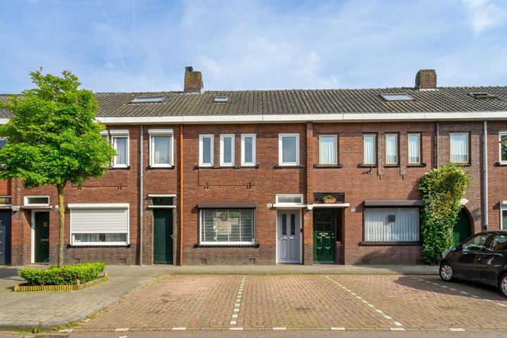 Bekijk foto 1 van Christiaan Huygensstraat 36