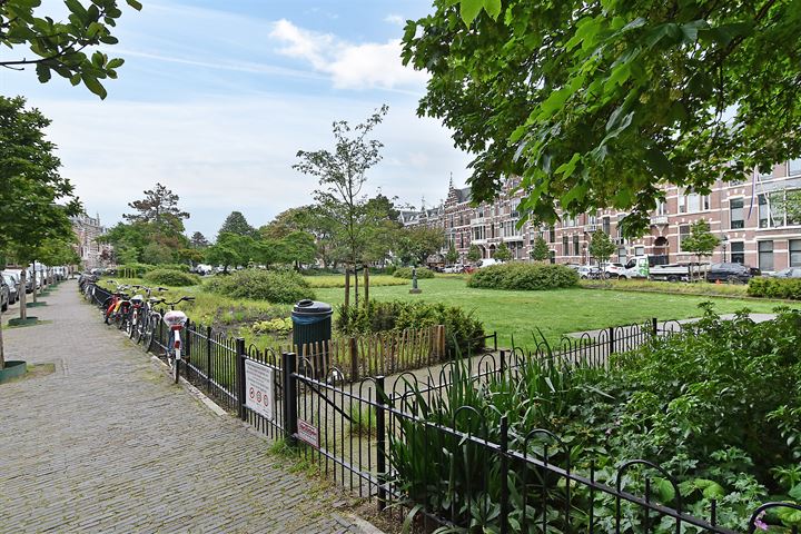 Bekijk foto 2 van Sweelinckplein 33-C