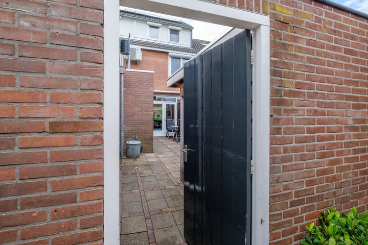 View photo 43 of Stuivenbergstraat 31