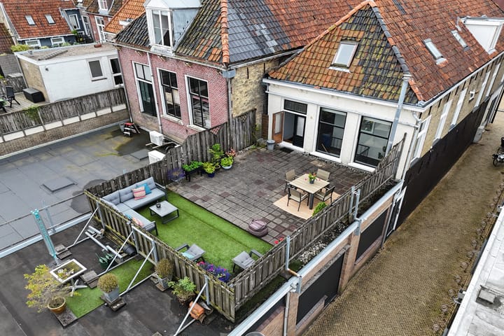 Foto 2 van Wijdesteeg 8