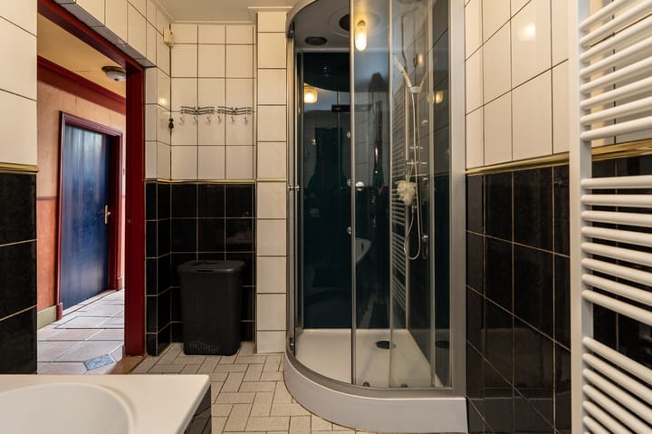 Foto 25 van Hoofdweg 110