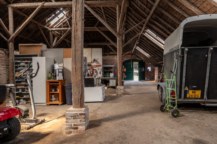 Foto 35 van Hoofdweg 110