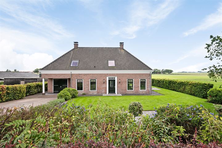 View photo 107 of Broekermeerdijk 23-A