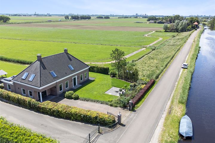 View photo 102 of Broekermeerdijk 23-A