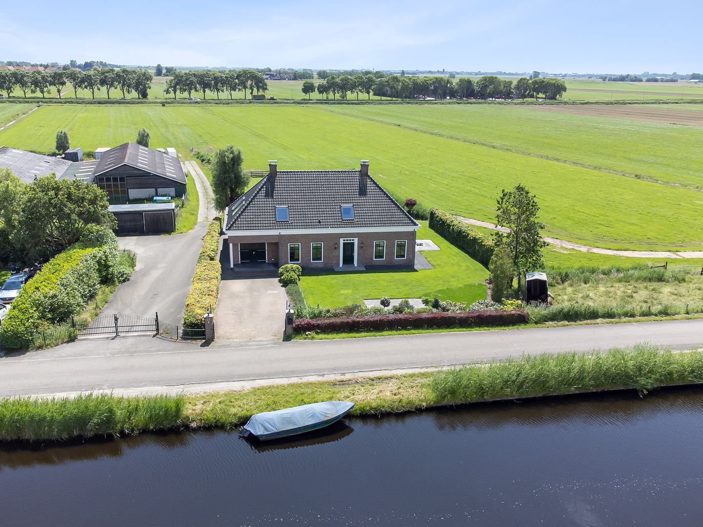 Foto 1 van Broekermeerdijk 23-A