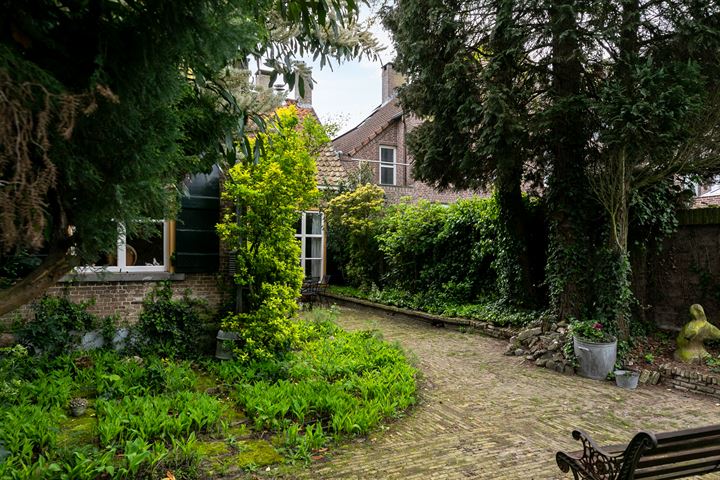 Bekijk foto 36 van Liesbosstraat 30