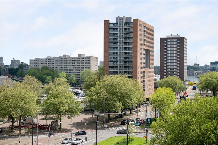 Bekijk foto 32 van Oostplein 113