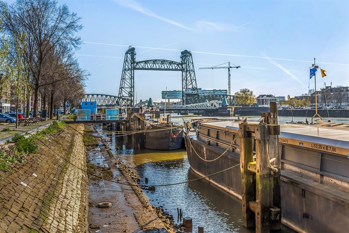 Bekijk foto 30 van Oostmaaslaan 131-B01