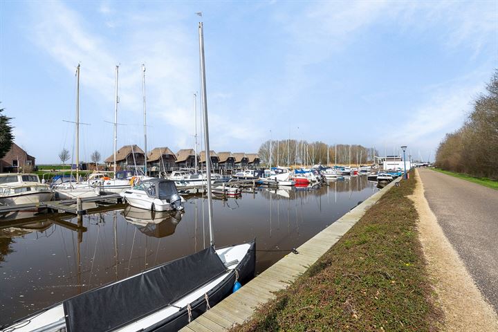 View photo 58 of Schutbocht 14