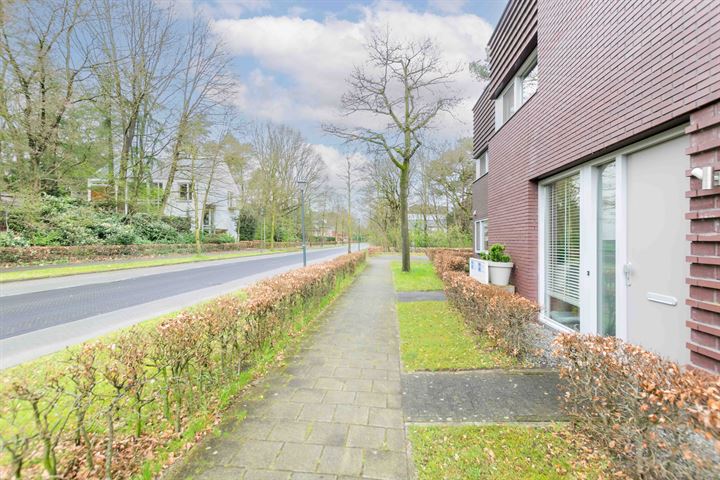 Bekijk foto 2 van Hendrik Veenemanstraat 88