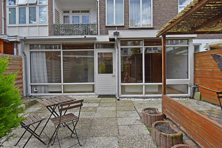 View photo 11 of Oudemansstraat 156