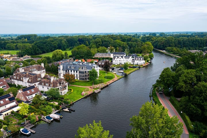 Photo 2 of Overweer 3