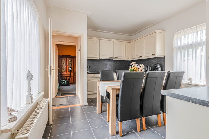 Foto 15 van Oudewerfslaan 106