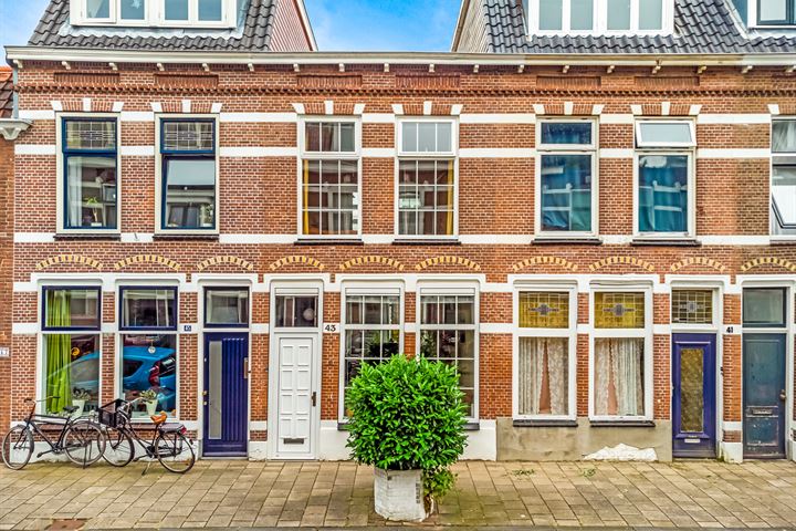 Bekijk foto 4 van Magdalena Moonsstraat 43