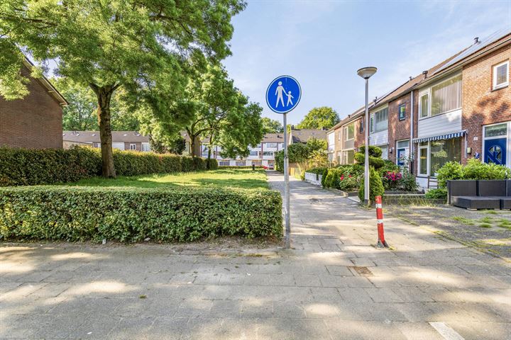 Bekijk foto 38 van Rossinistraat 253