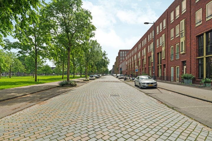 Bekijk foto 41 van Emmy Andriessestraat 34