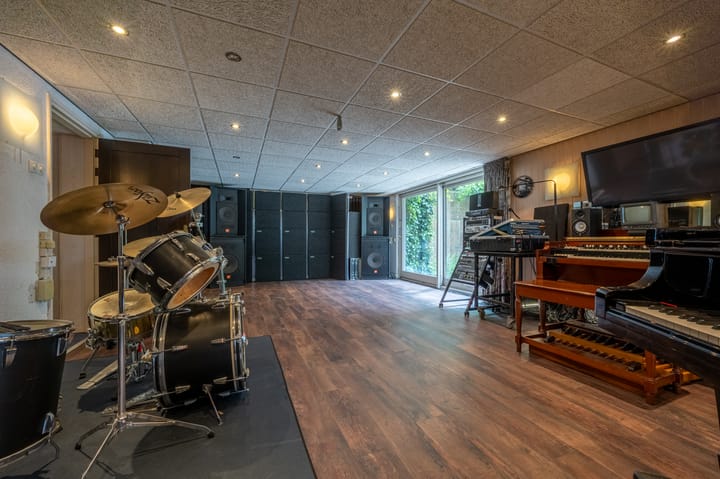 Foto 42 van Stougjesdijk 13