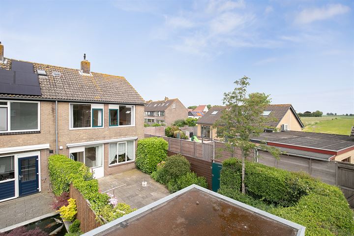 Bekijk foto 4 van Beatrixstraat 16