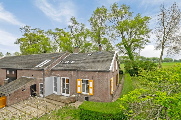 Foto 42 van Koningin Emmaweg 30-R