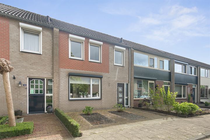 Bekijk foto 1 van Adriaan Walravenstraat 14