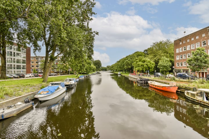 Bekijk foto 25 van Elckerlijcstraat 8-H