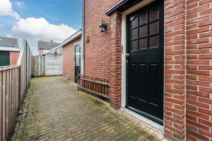 Bekijk foto 32 van P.M. Hackstraat 46