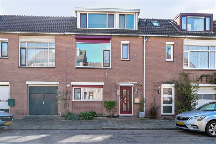 Bekijk foto 3 van A. van der Tangstraat 21