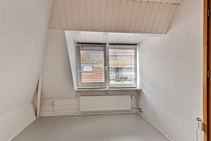 View photo 19 of Nicolaas Tulpstraat 1