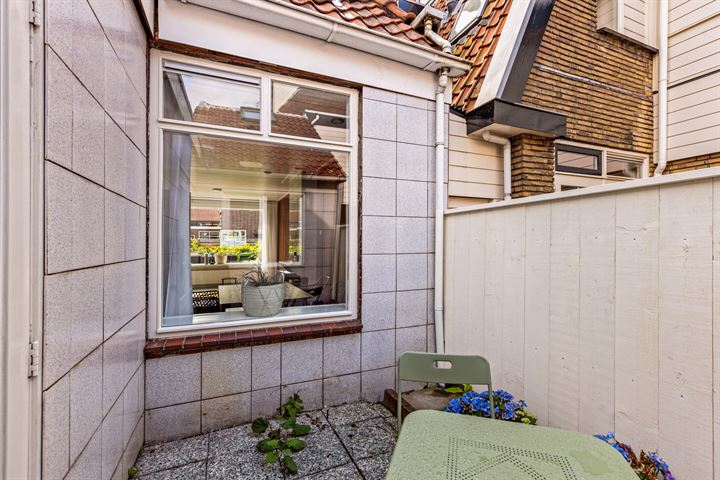 View photo 26 of Nicolaas Tulpstraat 1